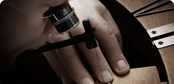 南京卡地亚附近修手表的店铺地址