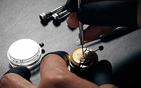 手表走时快慢不一？解决方法大揭秘